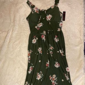 Time and tru army green flower dress, lg in size